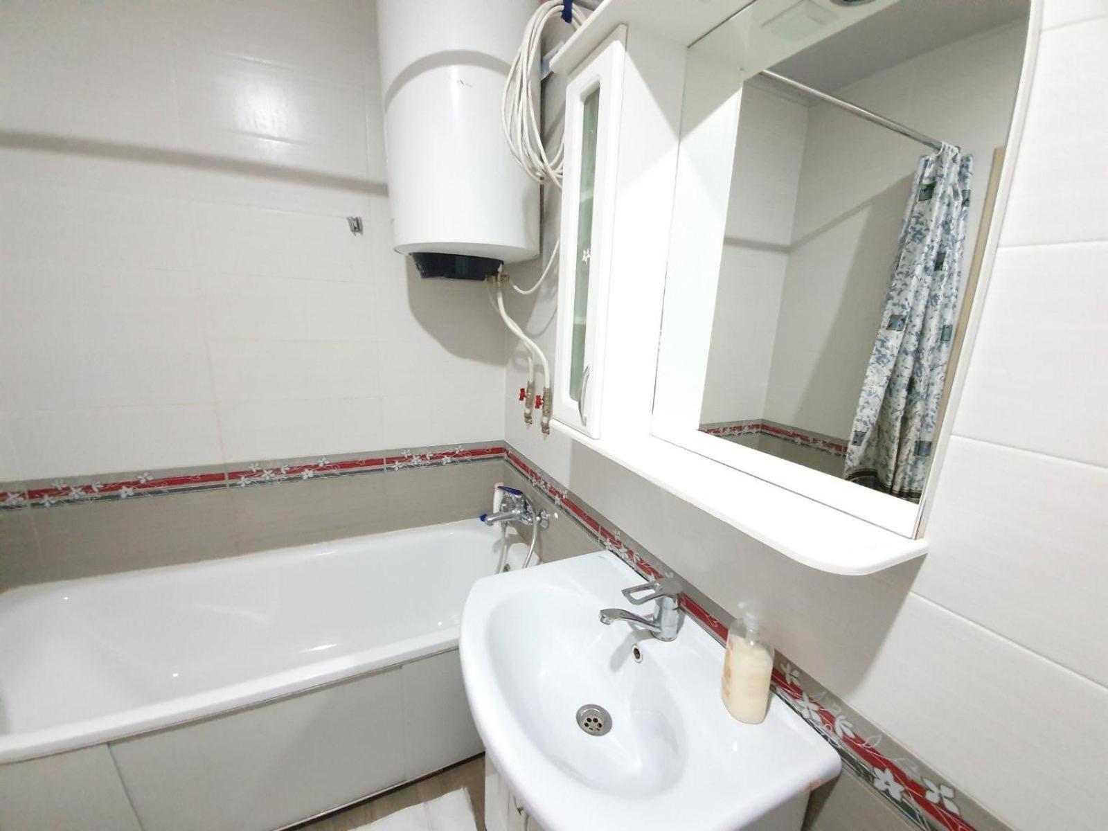 Tourist Home At Stefan Cel Mare With 2 Rooms Chişinǎu Buitenkant foto