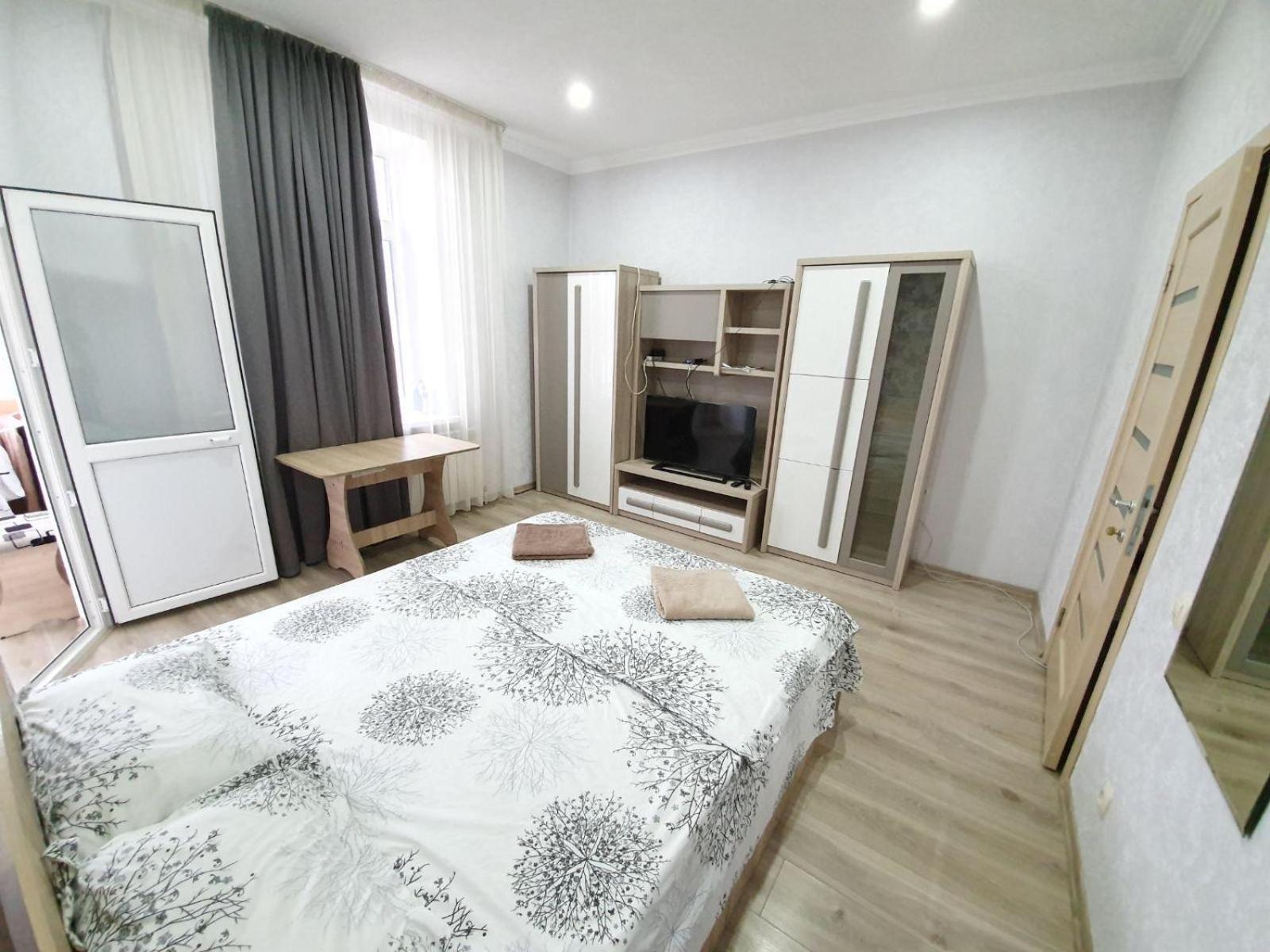 Tourist Home At Stefan Cel Mare With 2 Rooms Chişinǎu Buitenkant foto